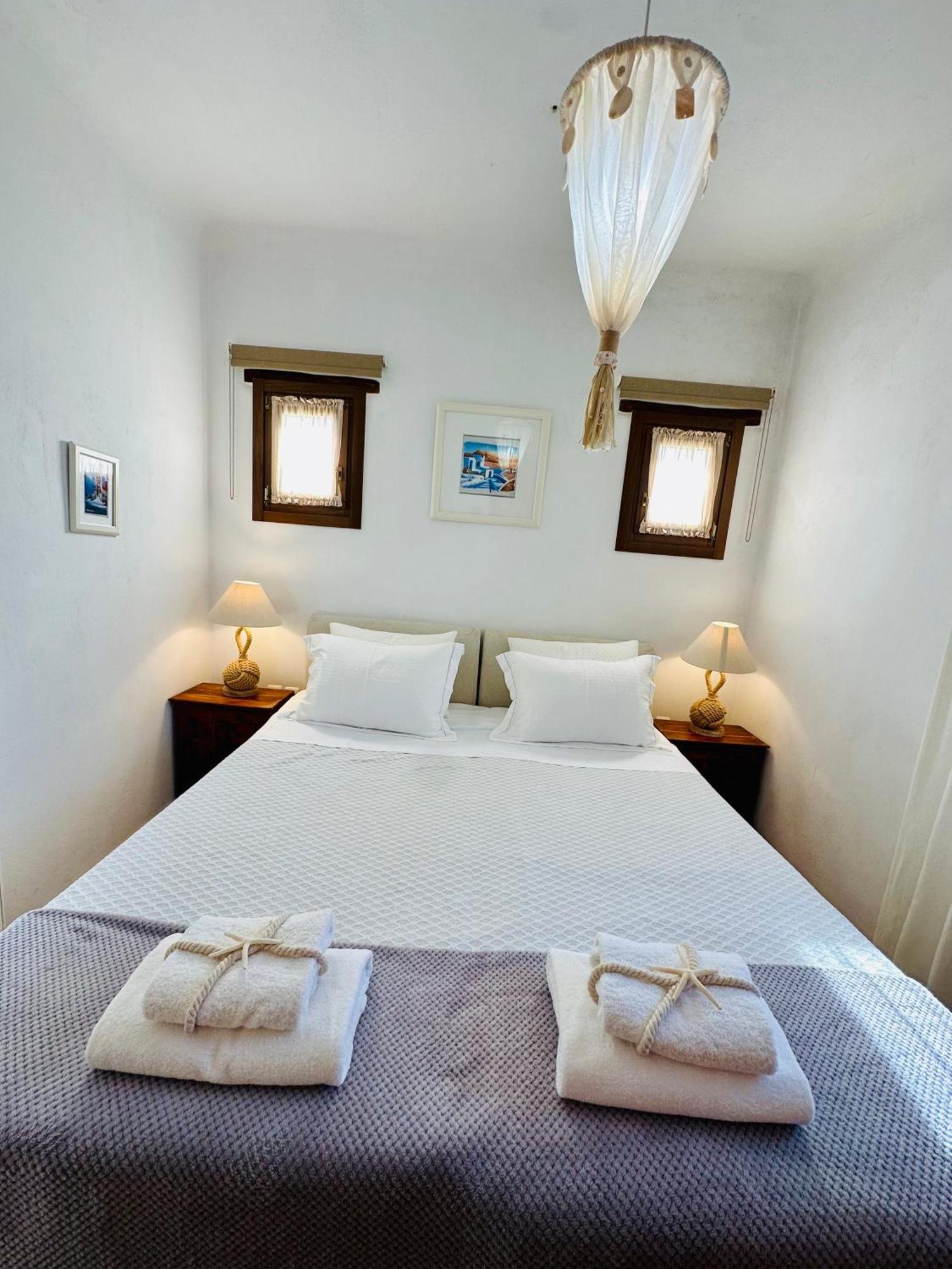 Divers House Agrari  Bagian luar foto