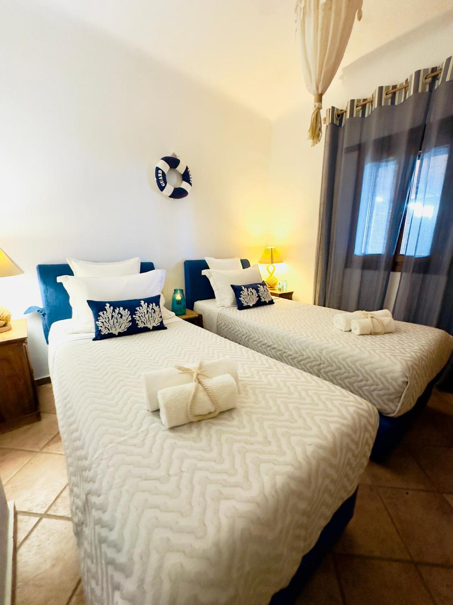 Divers House Agrari  Bagian luar foto
